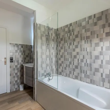 Appartement 2 En Hypercentre Avec Parking *