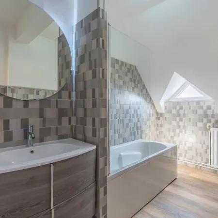 Appartement 2 En Hypercentre Avec Parking Tourcoing